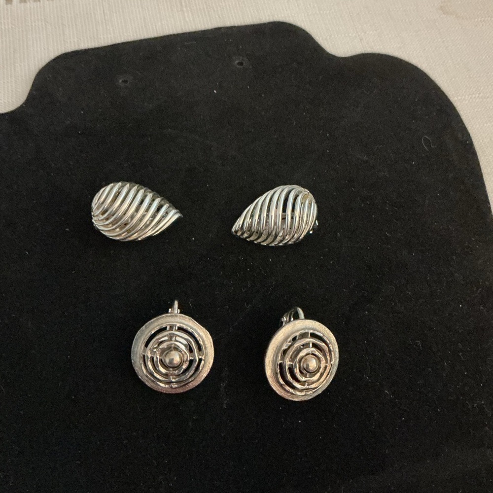 Coro Vintage Silver Tone Clip On Earrings